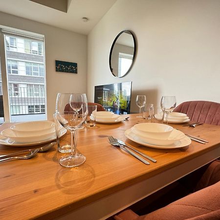 London Luxury Flat With Balcony, River View, O2 Arena, Excel, Canary Wharf, Station Apartment Ngoại thất bức ảnh