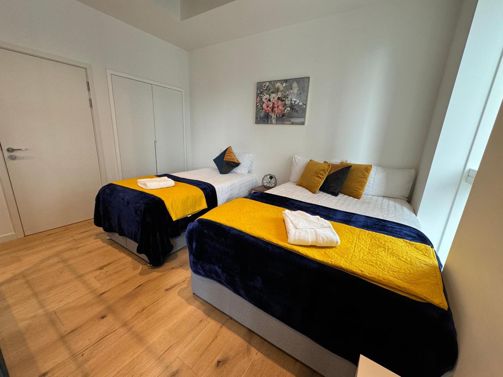 London Luxury Flat With Balcony, River View, O2 Arena, Excel, Canary Wharf, Station Apartment Ngoại thất bức ảnh