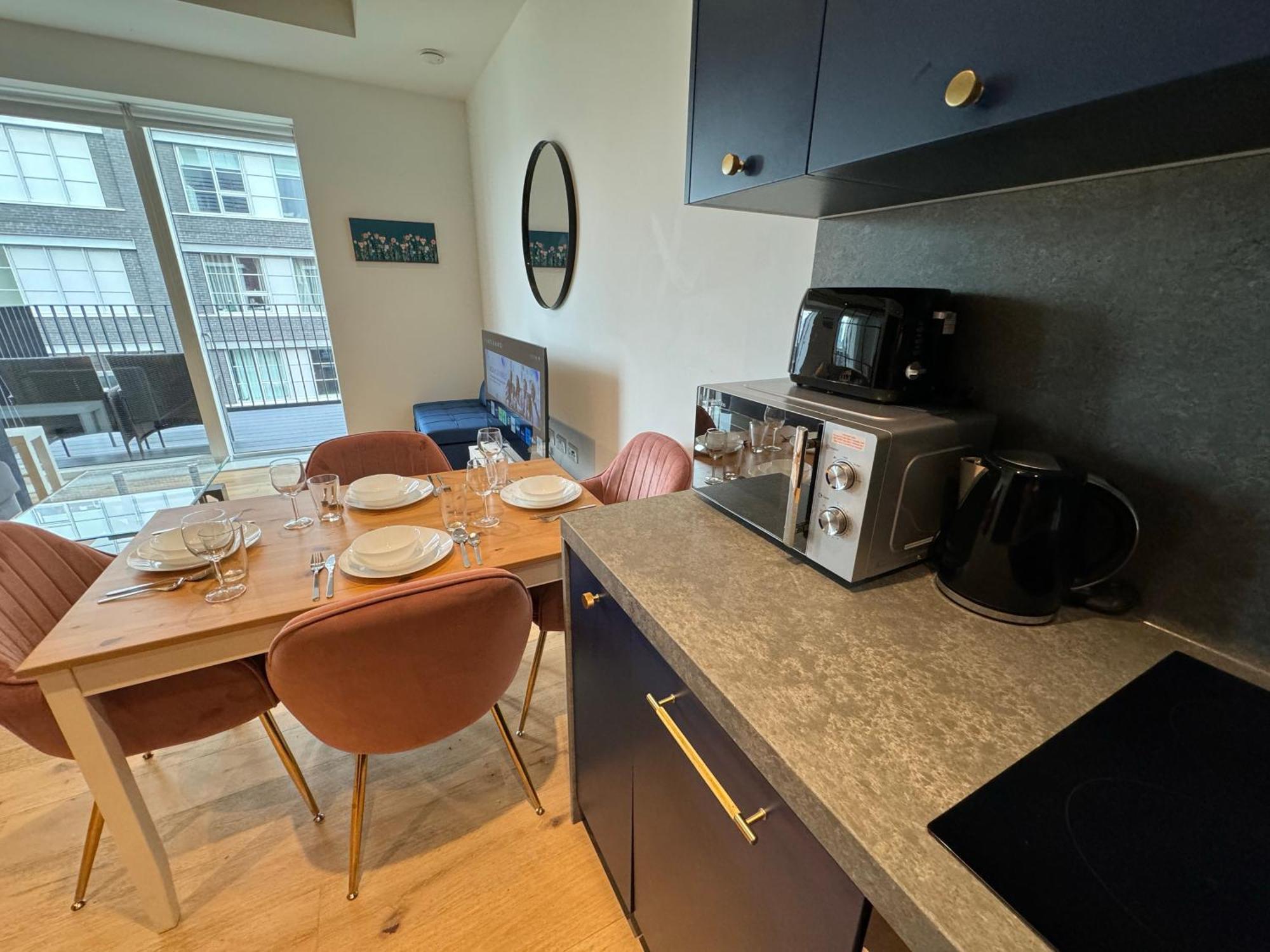 London Luxury Flat With Balcony, River View, O2 Arena, Excel, Canary Wharf, Station Apartment Ngoại thất bức ảnh